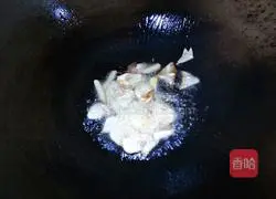 Illustration of how to make spicy stir-fried gourd 8