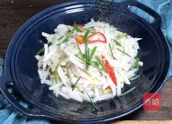 Illustration of how to make green stir-fried lotus root 8