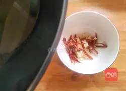 Illustration of how to cook white jade slices 8