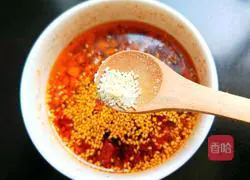 Illustration of how to make cold fungus, yuba and cucumber 16