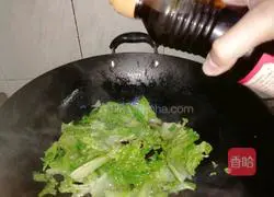 Soy Sauce Lettuce Recipe Illustration 4