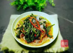 Illustration of how to make spinach with wide noodles 1