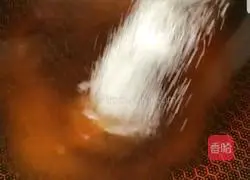 The simplest sugar Illustration of how to make garlic 4