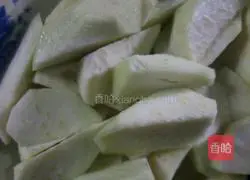 Illustration of how to make stir-fried loofah 3