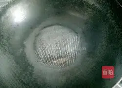 Illustration of how to make cold cucumber 12