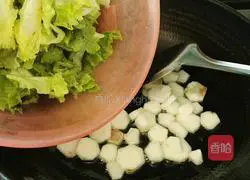 Illustration of how to make fried lettuce with yam 7