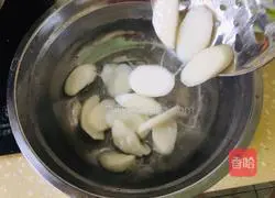 Illustration of how to stir-fry yam 3