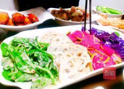 Illustration of how to prepare the Four Seasons Ping An Cold Combination for New Year's Eve Dinner 7