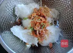 Illustration of how to make cold shredded radish 7