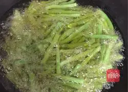 Illustration of how to make stir-fried beans 3