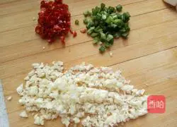 Illustration of how to make garlic mushrooms 6