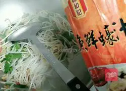 Illustration of how to make sea rice and mung bean sprouts 5