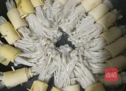 Illustration of grilling enoki mushrooms 7