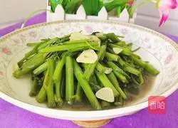 Qing Illustration of how to make stir-fried water spinach 11