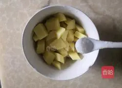 Illustration of how to make syrup potatoes 4