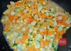 Illustration of how to stir-fry three Ding corn kernels 5