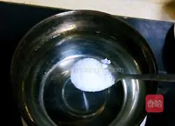 Illustration of how to make green onions mixed with tofu 2