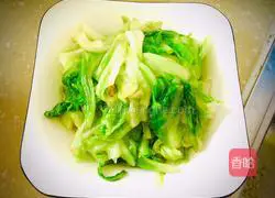 Illustration of how to make stir-fried green cabbage 7