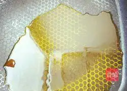 Illustration of how to make fried potato shreds with bad pepper 4