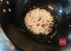 Illustration of how to make garlic broccoli 13