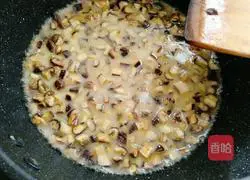 Illustration of braised tofu with mushrooms 12