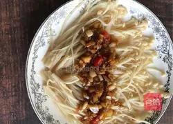 Illustration of how to make steamed garlic vermicelli and enoki mushrooms 6