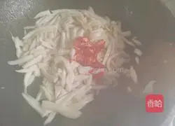 Illustration of how to stir-fry king oyster mushrooms 6