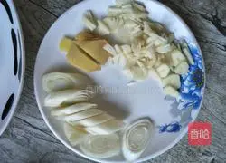 Illustration of how to make spicy and sour potato shreds 2 