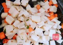 Illustration of how to make colorful lotus root 3