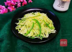 Illustration of how to make green pepper and potato shreds 16