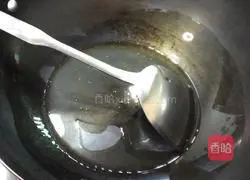 Sichuan Style - Double Pepper Potato Shreds Illustration 4