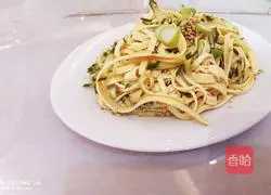 Illustration of how to make shredded tofu and cucumber salad 10