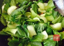 Illustration of how to stir-fry mushrooms and seaweed 6