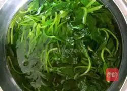 Illustration of how to make spinach with bean curd 2