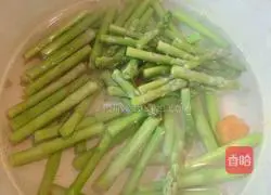 Illustration of how to make fried morels for beauty and lightening spots 2