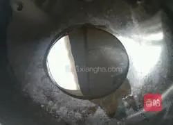 Illustration of how to make purple cabbage and scrambled eggs 3