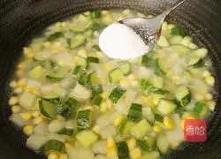 Illustration of how to make potato, cucumber and fried corn 8