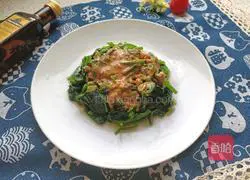 Illustration of how to make spinach with olive oil sauce 1