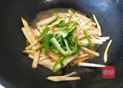 Illustration of how to make fried king oyster mushrooms and spicy pepper meat that is more delicious than meat 5