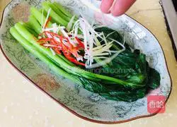 Illustration of how to make oyster cabbage heart 4