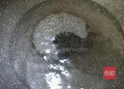 Illustration of how to make salted edamame 6