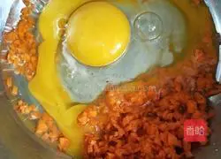 Illustration of how to make fried eggs and carrots 2