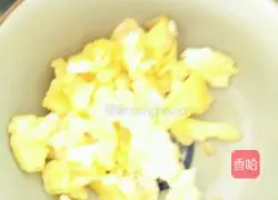 Illustration of how to make fried rice cakes with tomatoes 2