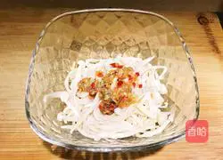 Illustration of how to make shredded seafood mushrooms 8