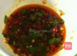 Illustration of how to make cold pig ears 4