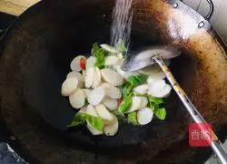 Illustration of how to stir-fry yam 7