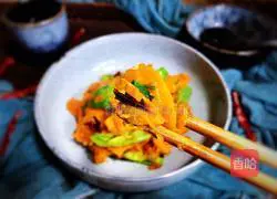 Illustration of how to stir-fry pumpkin with dried peppers 8