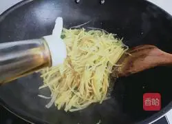 Illustration of how to make shredded leeks and potatoes 7