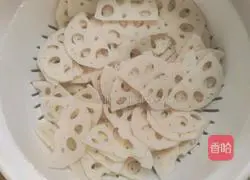 Illustration of how to stir-fry white jade slices 6