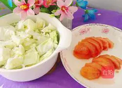 Recipe for Stir-fried Lotus White Tomatoes 2